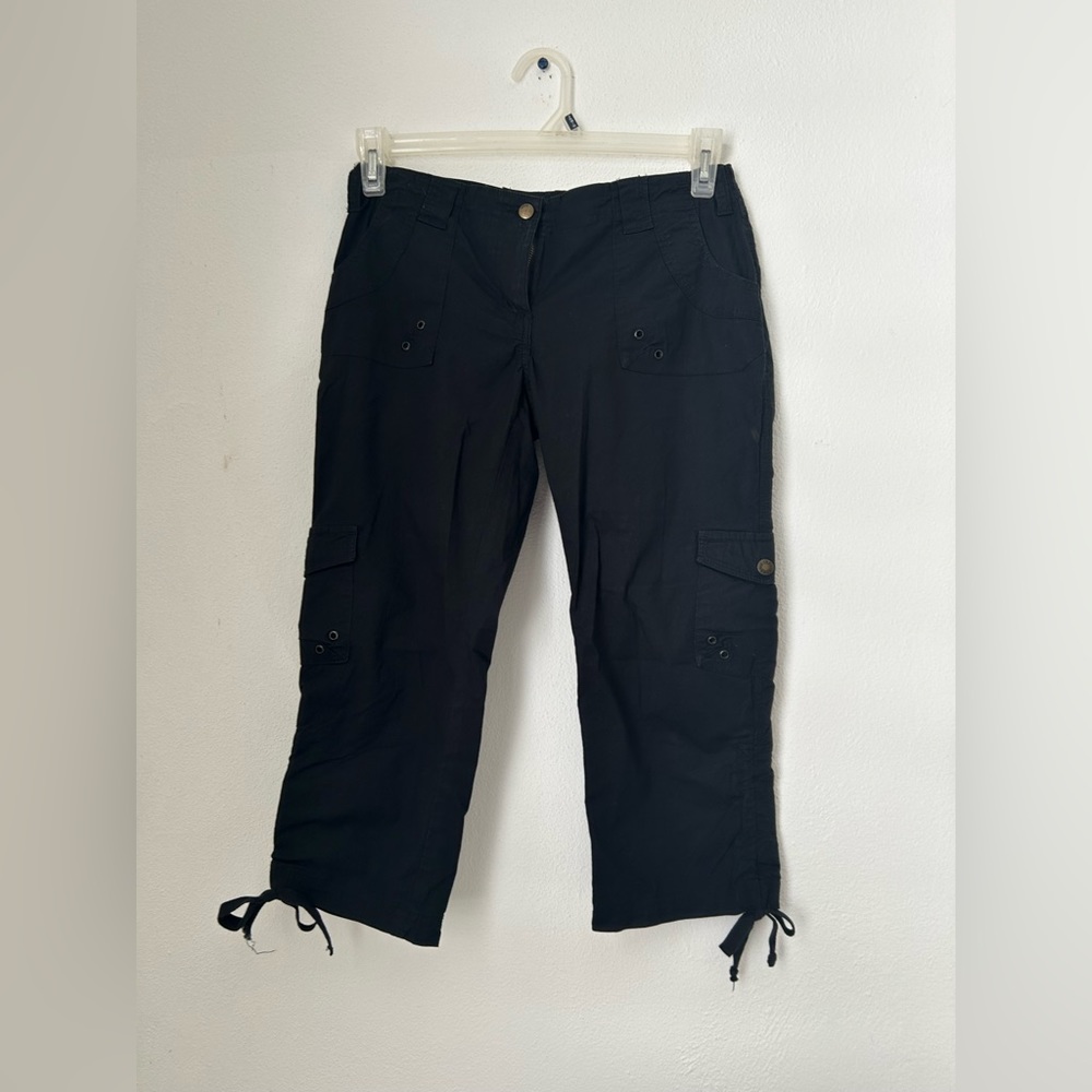 Guess Capri Black Pants Size Small